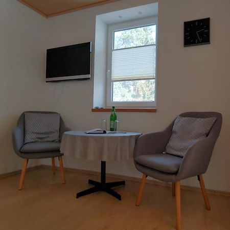 Moderne Ferienwohnungen Am Kurpark - Zentral, Ruhig & Nah Am Edersee バート・ヴィルドゥンゲン エクステリア 写真